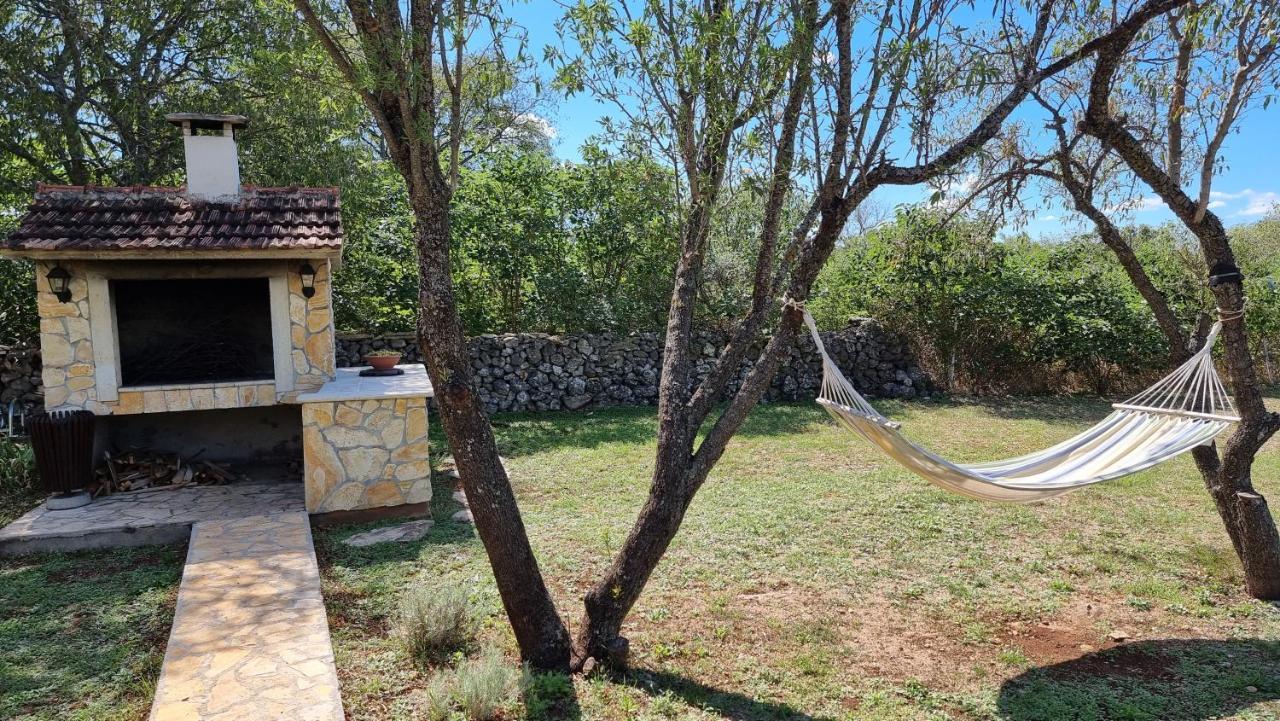 Villa Stone Medal Drnis Bagian luar foto