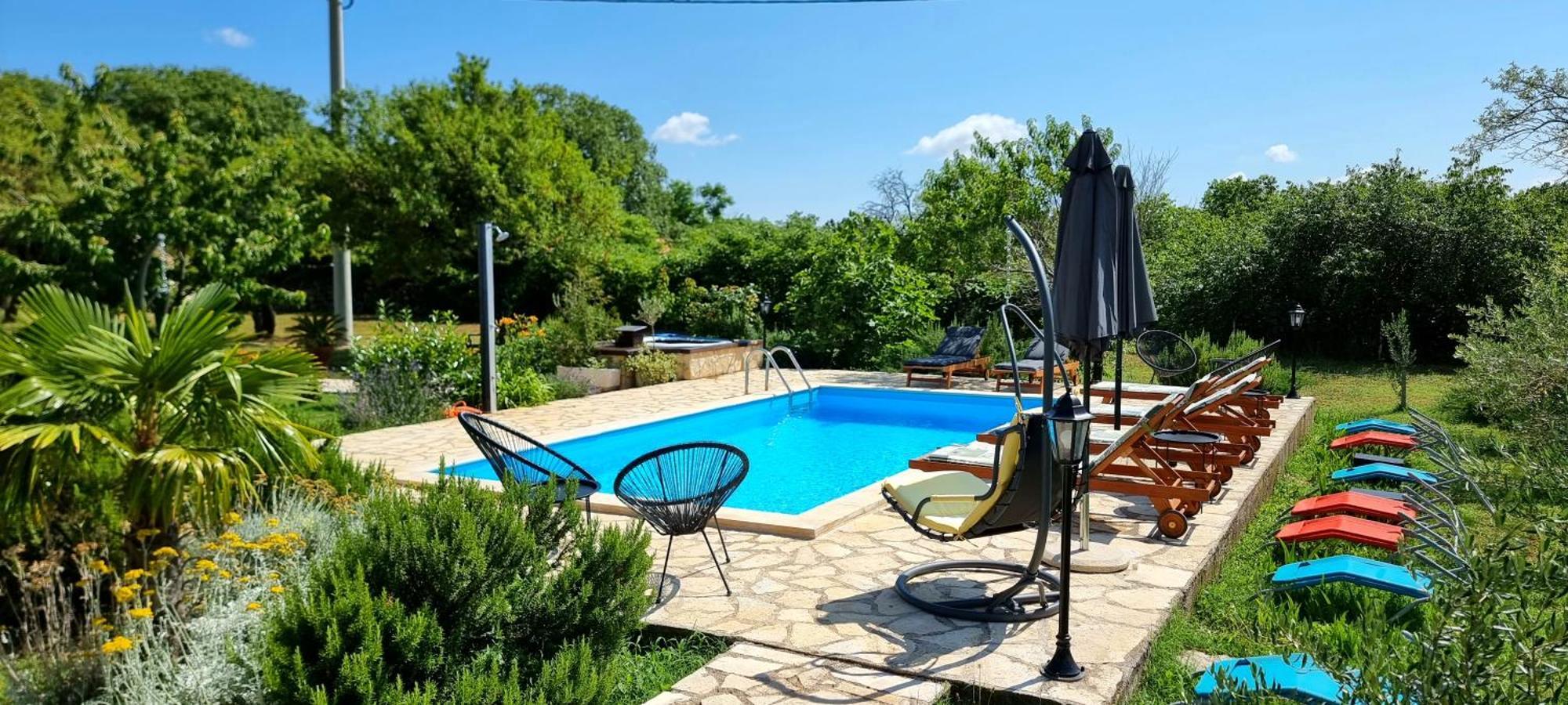 Villa Stone Medal Drnis Bagian luar foto