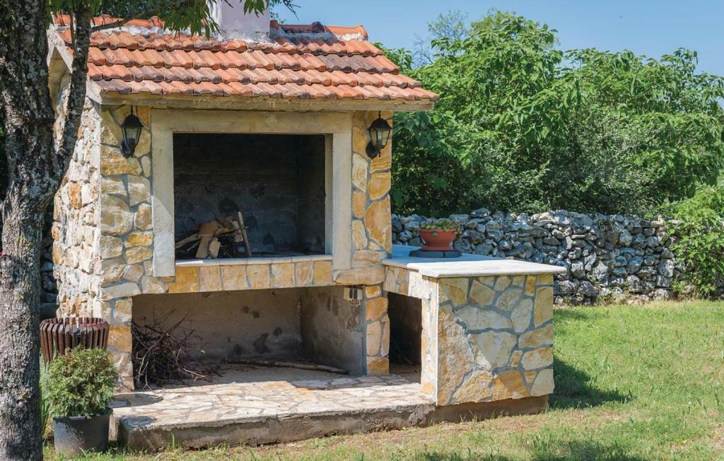 Villa Stone Medal Drnis Bagian luar foto